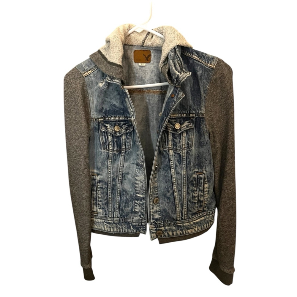 American Eagle Hooded Jean Jacket, SZ: Medium, Blue